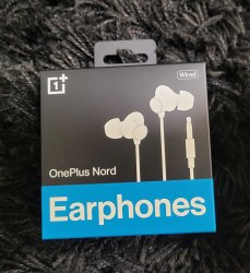 oneplus earphones.jpg