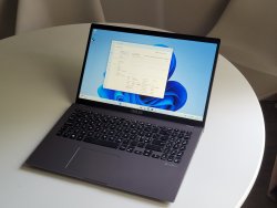 laptop1.jpg