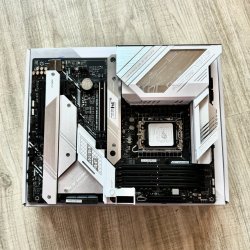 asus_rog_strix_z690-a_02.JPEG
