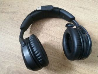 kuulokkeet1.jpg kuulokkeet1.jpg