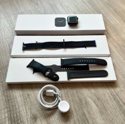 apple_watch_se_01.jpg apple_watch_se_01.jpg