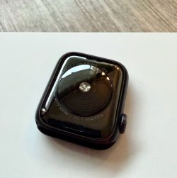 apple_watch_se_03.jpg apple_watch_se_03.jpg