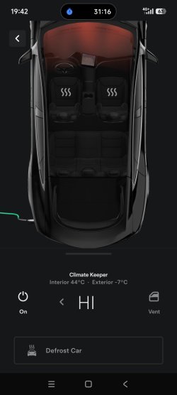 Screenshot_2025-11-25-19-42-14-637_com.teslamotors.tesla.jpg