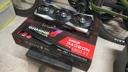 RX6800xt.jpg RX6800xt.jpg