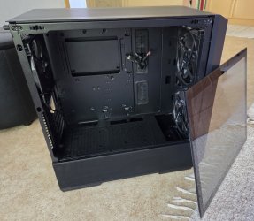 lancool216.jpg lancool216.jpg