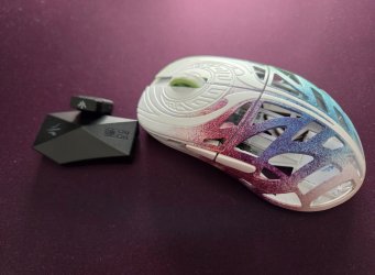 strider.jpg strider.jpg