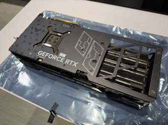 Asus-4090-002.jpeg Asus-4090-002.jpeg