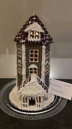 piparkakkutalo001.jpeg piparkakkutalo001.jpeg