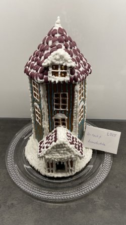 piparkakkutalo002.jpeg piparkakkutalo002.jpeg