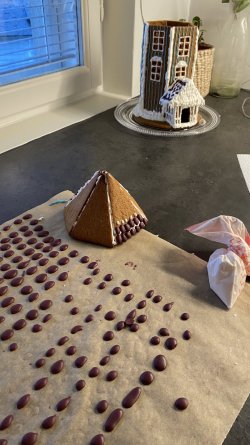 piparkakkutalo005.jpeg piparkakkutalo005.jpeg