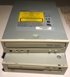 Mitsumi CD.R.RW A50T CD.ROM.JPG