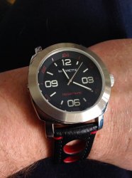 Magrette Regattare Tiki.jpg