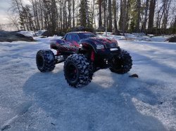 xmaxx.jpg