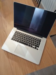 macbook pro 01.jpg