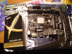 Asrock FM2A68M-HD+.JPG