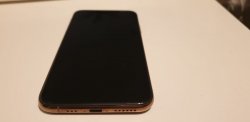 iphone-xs-gold-512gb-4.jpeg