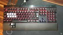 Corsair K70.jpg