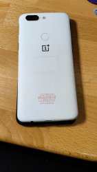 Oneplus 5T (1).jpg