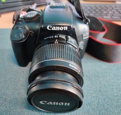 01. Canon EOS 1100D.jpg