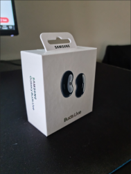 Galaxybuds1.png