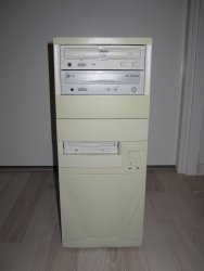 Asus K7M Slot-A ja AMD Athlon 700MHz_IMG_7630.JPG