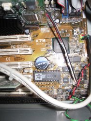 Asus K7M Slot-A ja AMD Athlon 700MHz_IMG_7629.JPG