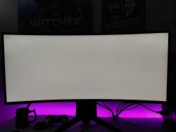 fullscreen white.jpg