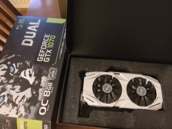 asus 1070.jpg asus 1070.jpg