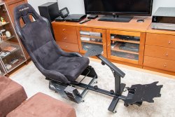 playseat_01.jpg