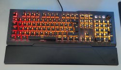 ROCCAT VULCAN 121 AIMO.jpg