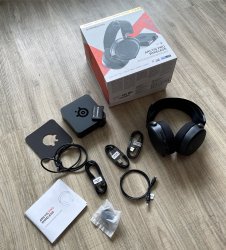 steelseries_arctisprowireless_01.JPG