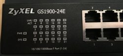 GS1900-24E-02.jpg