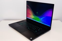 RazerBladePro17-oikea.jpg